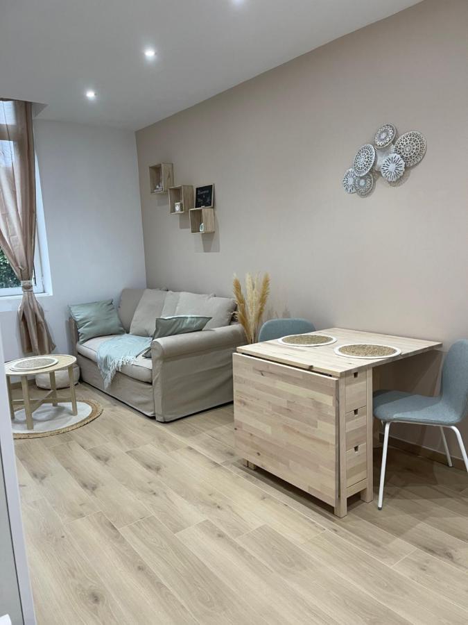 Adelyna Cosy Διαμέρισμα Βισύ Εξωτερικό φωτογραφία
